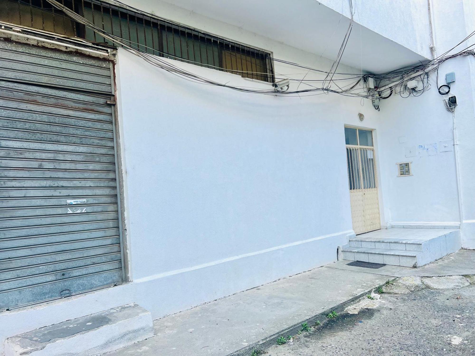 Lovely 3-Bedroom Rental Unit In Durres Exterior photo